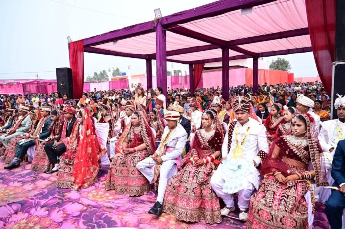 सामूहिक विवाह समारोह