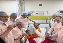 WANGCHUK ENDS HUNGER STRIKE : वांगचुक ने 26 दिनों बाद खत्म की भूख हड़ताल, पीएम मोदी ने की स्वस्थ रहने की कामना WANGCHUK ENDS HUNGER STRIKE