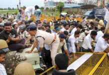Bhopal farmers protest : मूंग खरीद की मांग को लेकर भोपाल में डटे हजारों किसान, 7 दिन का राशन-पानी लेकर पहुंचे Bhopal farmers protest