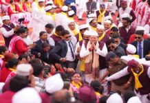 Holi 2026 : सीएम धामी पहुंचे खटीमा, लोगों के साथ खेली फूलों की होली Holi 2026