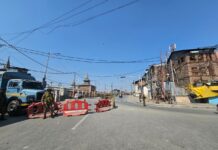 Jammu Kashmir Protests : जम्मू-कश्मीर में कर्फ्यू… खामेनेई की मौत के बाद श्रीनगर में तीसरे दिन भी प्रदर्शन Jammu Kashmir Protests