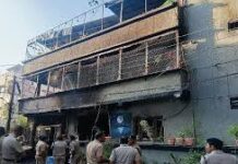 Indore house fire : EV चार्जिंग के दौरान घर में लगी आग, आठ की मौत Indore house fire