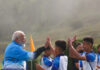 PM Modi Plays Footbal : हजारों करोड़ की सौगात देने से पहले युवाओं के बीच प्रधानमंत्री, गंगटोक में खेले फुटबॉल PM Modi Plays Footbal