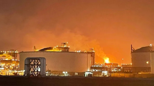 qutar-1782098727603_v Qatar Gas Plant Explosion