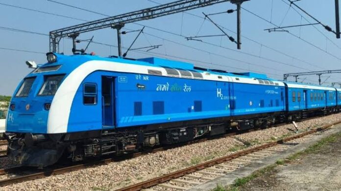 images (2) Hydrogen Train