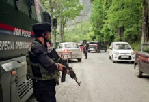Shopian Encounter : शोपियां में लश्कर का टॉप कमांडर जाकिर गनई ढेर, शव बरामद; आतंकी के पास हथियार भी मिले Shopian Encounter